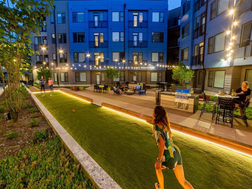 Free Parking Gym & Pool Downtown At Cityway Indianapolis Exterior photo